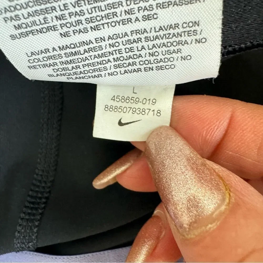 NEW Nike Pro Women’s Capri Two Tone Purple Leggings Pants Size L - Picture 8 of 9